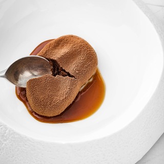 C joan pujol creus   arhuaco cocoa bean  water  based chocolate mousse  cocoa bean cream and its peel infusion