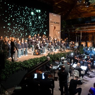 875  il coro manos blancas e coro artemia