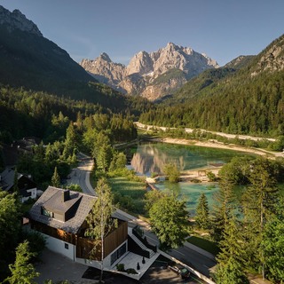 Drone hotel view (all rooms)