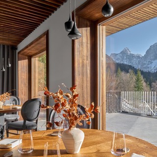 Milka   dining room   claudio parada nunez