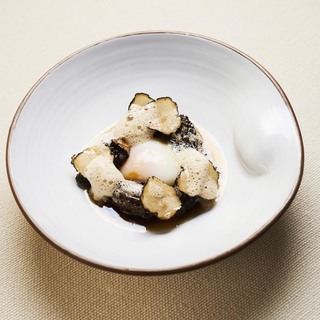 2. black istrian truffle with egg and morels