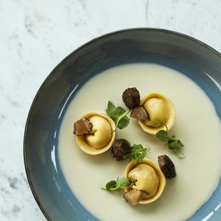 5. homemade pasta filled with fermented jerusalem artichoke with cre%cc%80me frai%cc%82che and black truffle