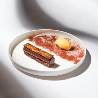8. pistachio dark chocolate bar with mandarins ice cream