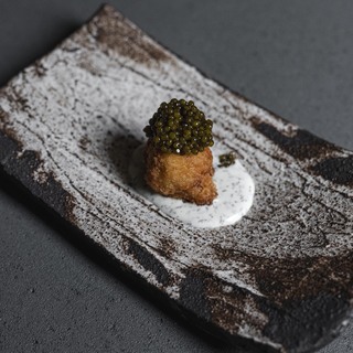 Veal sweetbread   n25 caviar   ranch. (photographer eleonora boscarelli)
