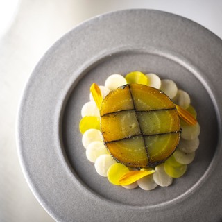 Yellow beetroot. credit kris vlegels