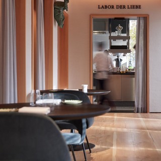 Restaurant jan 1 %c2%a9 konstantin volkmar