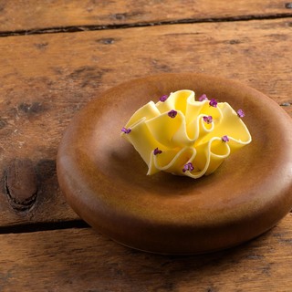 Atelier leicht gesalzene heumilchbutter vom biobauern berl %c2%a9 danielschvarcz