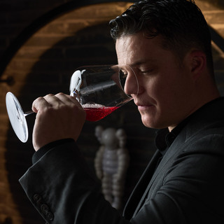 Host douro oradores lui%cc%81s baselga smoked room
